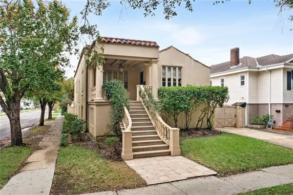 $4,200 | 5373 Canal Boulevard, Unit UPPR, New Orleans, LA 70124