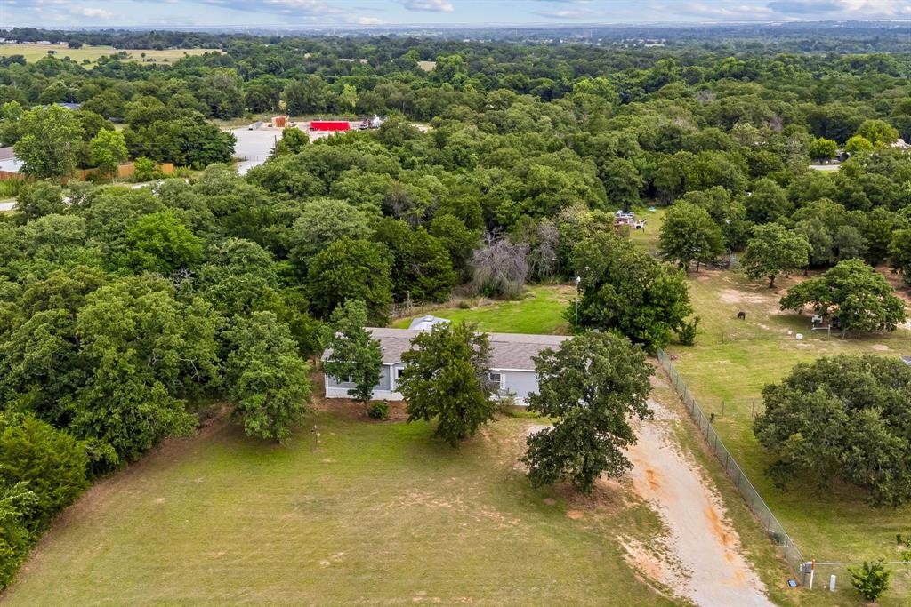 139 Cedar Drive Azle, TX 76020 - Photo 26 of 31