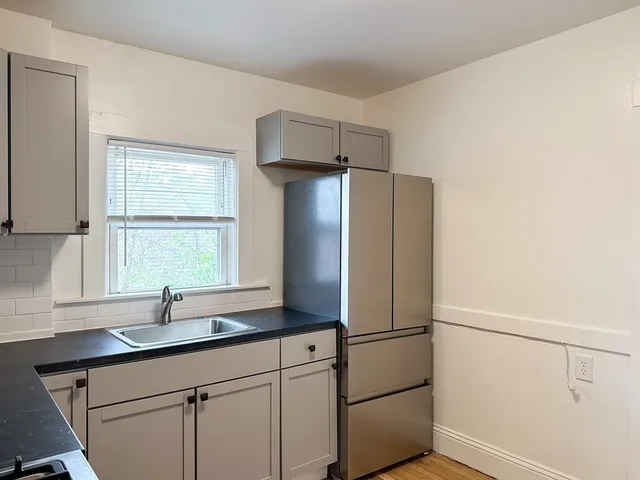 $1,950 | 48 Chubbuck Street, Unit 2L, Quincy, MA 02169