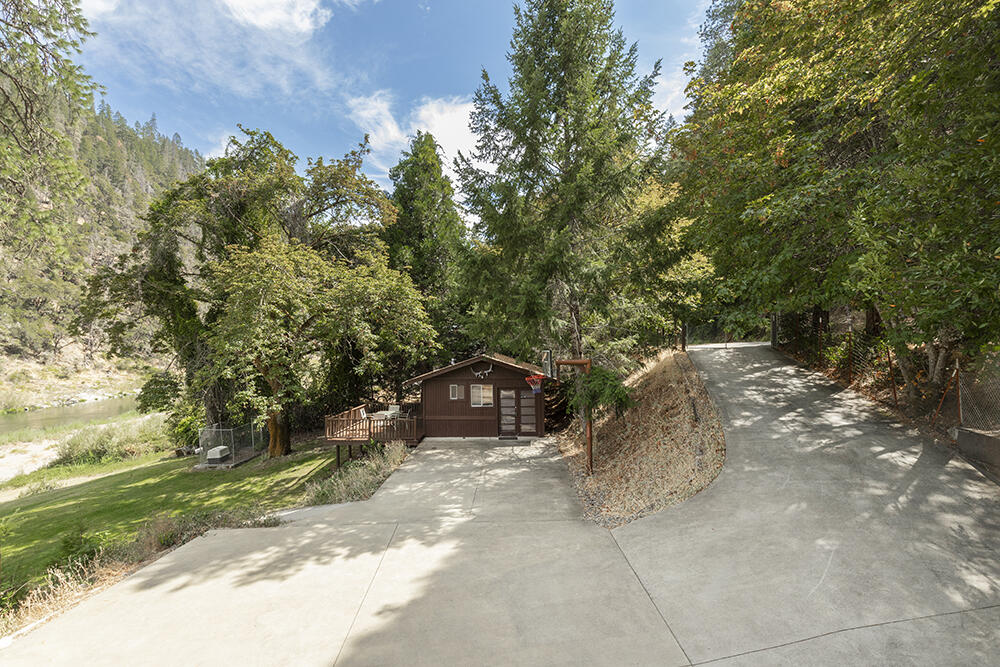 11926 Galice Road Merlin, OR 97532 - Photo 40 of 61 39