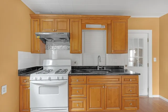 $2,600 | 41 Kent Street, Unit 1, Quincy, MA 02169