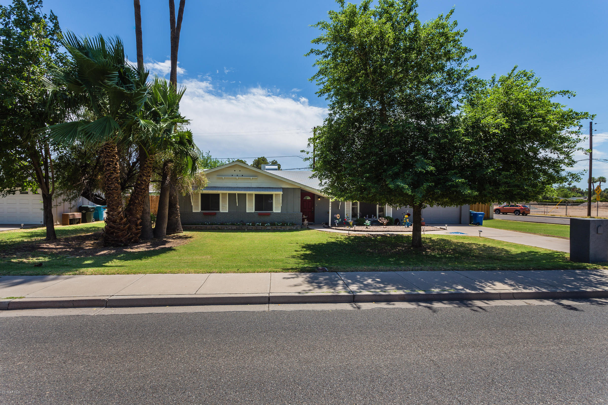 8501 North 7th Avenue Phoenix, AZ 85021 - Photo 1 of 15 8501_N_7th_Ave_01
