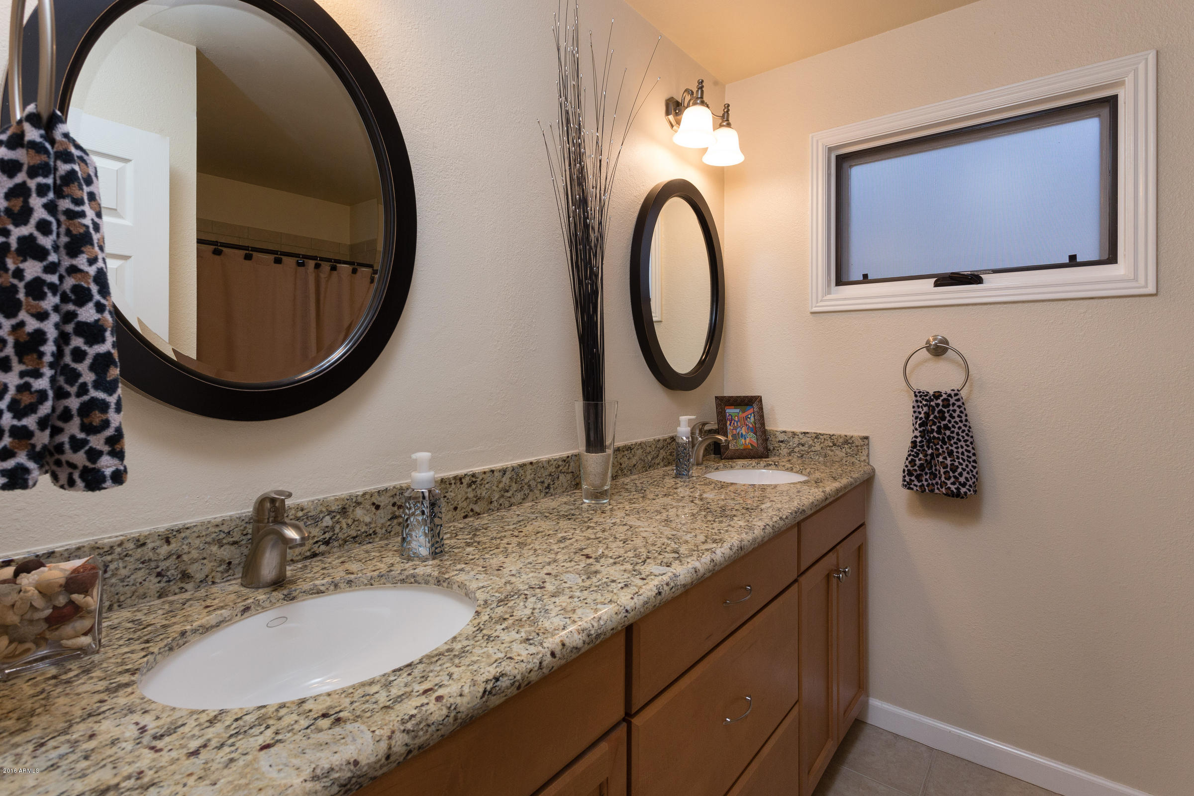 8501 North 7th Avenue Phoenix, AZ 85021 - Photo 11 of 15 8501_N_7th_Ave_11