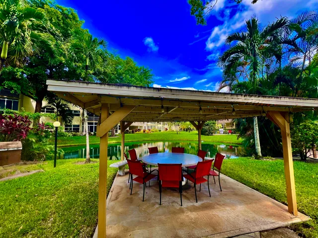 $165,000 | 5121 West Oakland Park Boulevard, Unit 311, Lauderdale Lakes, FL 33313