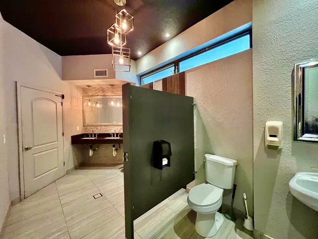 $165,000 | 5121 West Oakland Park Boulevard, Unit 311, Lauderdale Lakes, FL 33313