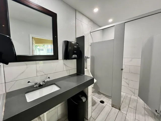 $165,000 | 5121 West Oakland Park Boulevard, Unit 311, Lauderdale Lakes, FL 33313