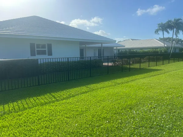 $10,000 | 11743 North Lake Drive, Boynton Beach, FL 33436