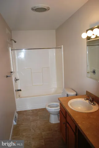 $2,475 | 306 Oakwood Avenue, Glassboro, NJ 08028