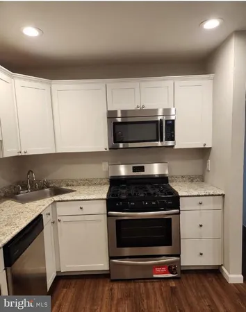 $1,900 | 2115 Woodhollow Drive, Marlton, NJ 08053