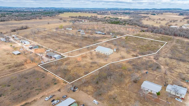 a view of a tennis court