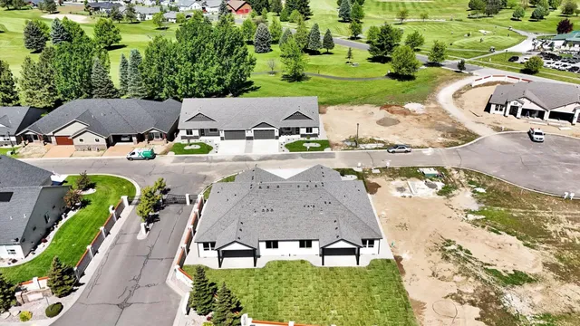 $506,850 | 29 North Country Club Drive, Unit 29, Deer Park, WA 99006