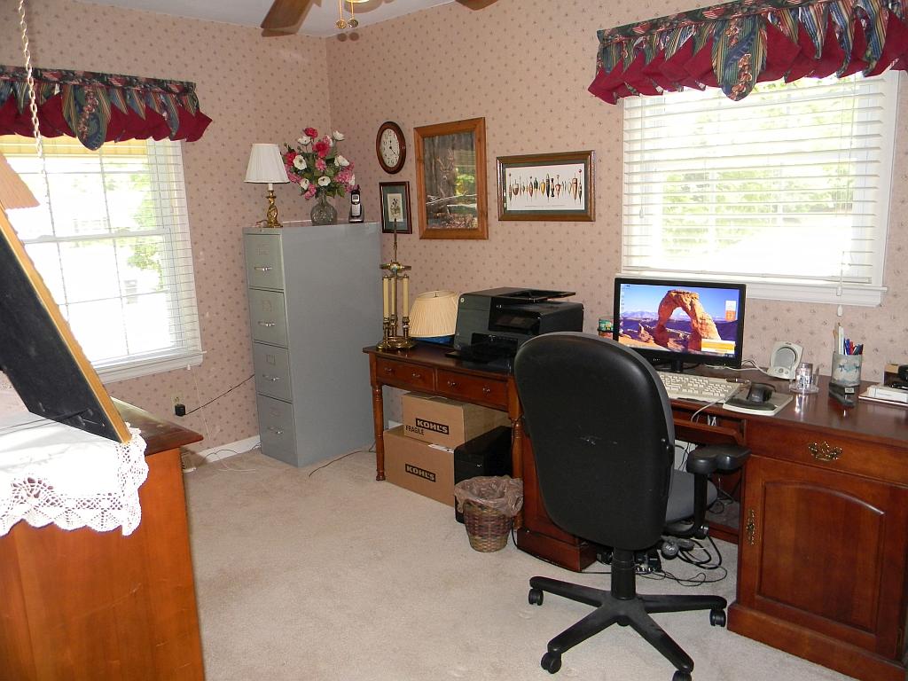 8208 Barrens Road Roanoke, VA 24019 - Photo 9 of 27 Bedroom 2