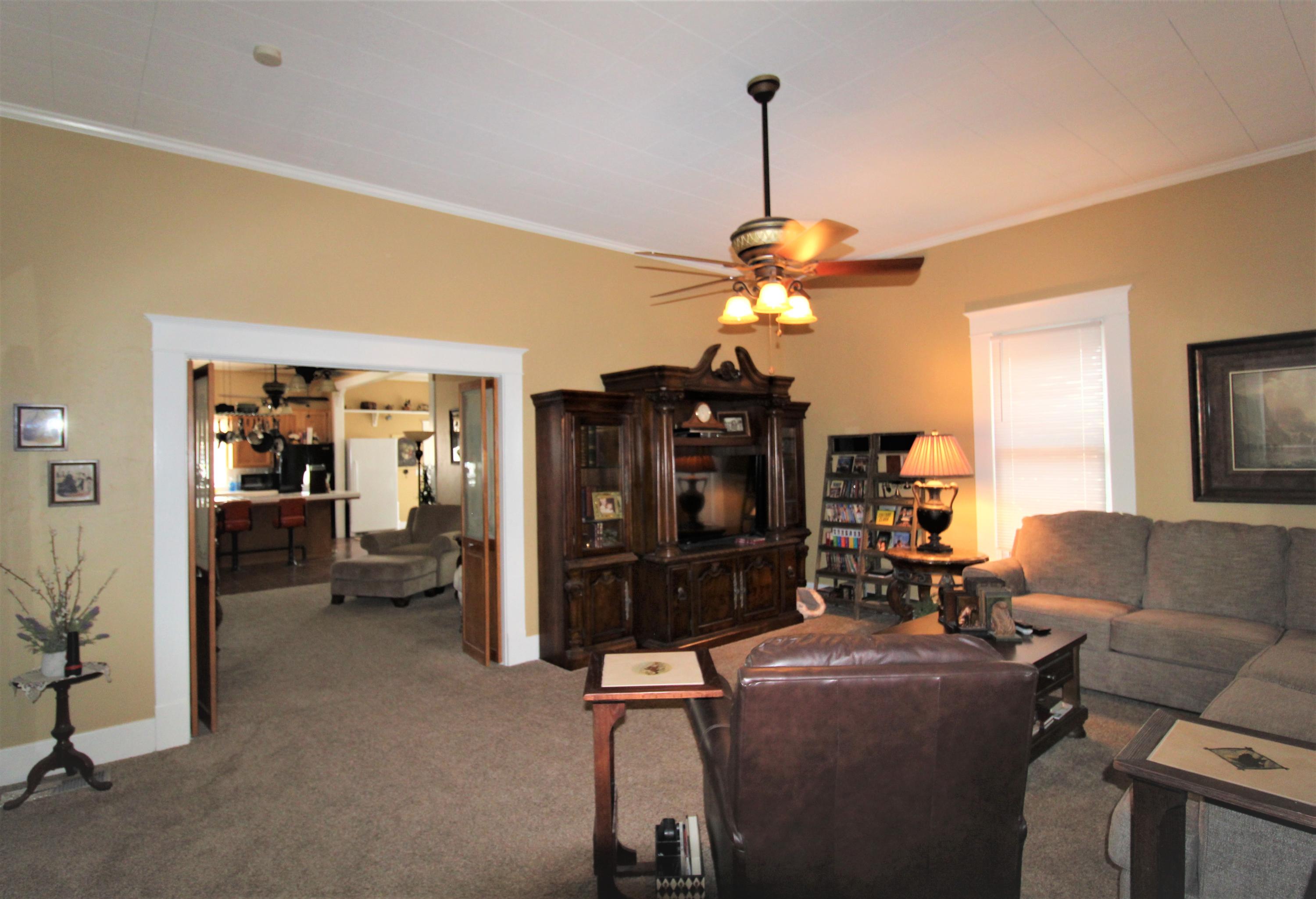 223 South D Street Exeter, CA 93221 - Photo 5 of 46 IMG_3953