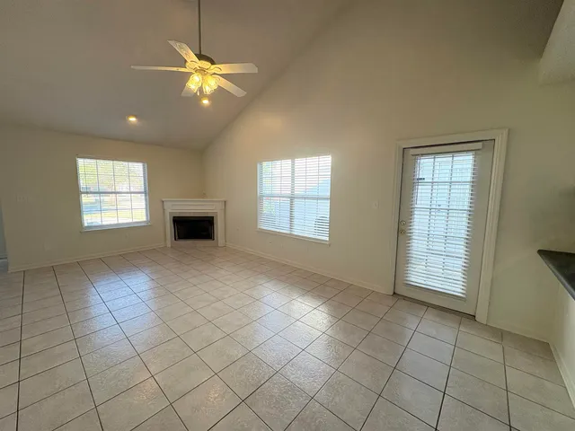 $1,395 | 2507 Golden Park Lane, Tallahassee, FL 32303