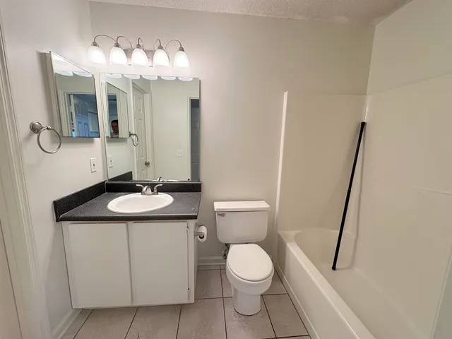 $1,395 | 2507 Golden Park Lane, Tallahassee, FL 32303