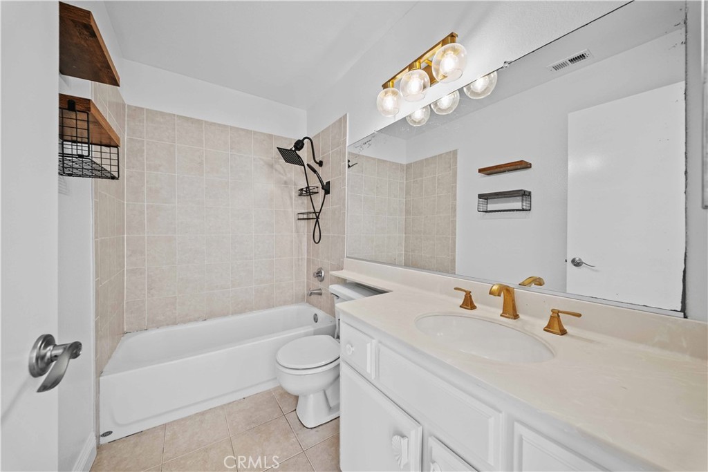 632 Springbrook North, Unit 7 Irvine, CA 92614 - Photo 18 of 29