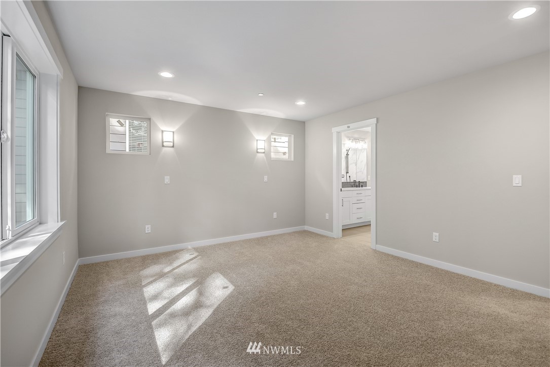 22807 23rd Avenue Southeast, Unit 12 Bothell, WA 98021 - Photo 14 of 19