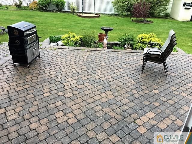 49 Wendover Road East Windsor, NJ 08520 - Photo 23 of 25 Gallery Image 23