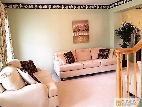 49 Wendover Road East Windsor, NJ 08520 - Photo 4 of 25 Gallery Image 4