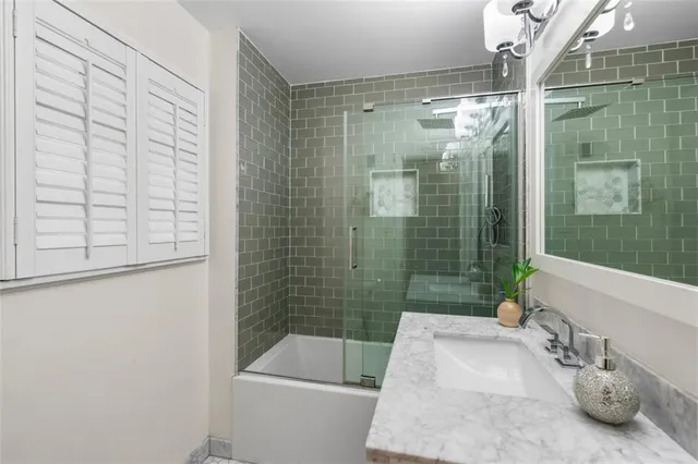 $475,000 | 1231 West 70th Terrace, Kansas City, MO 64113