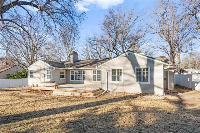 $475,000 | 1231 West 70th Terrace, Kansas City, MO 64113