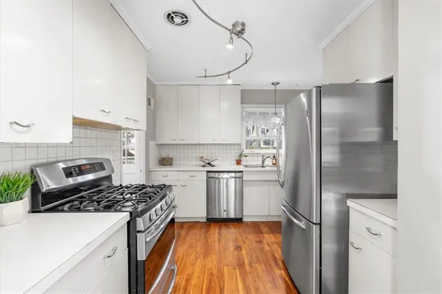 $475,000 | 1231 West 70th Terrace, Kansas City, MO 64113