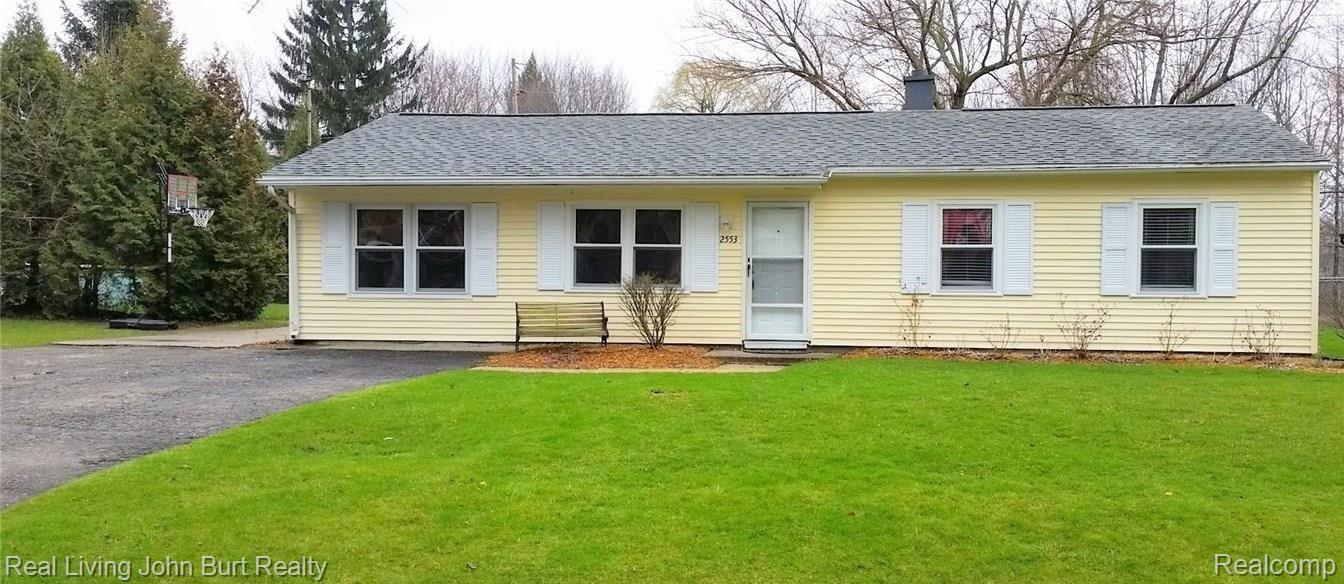 2553 Mueller Road Lake Orion, MI 48359 - Photo 19 of 19 20160407_094012.jpg