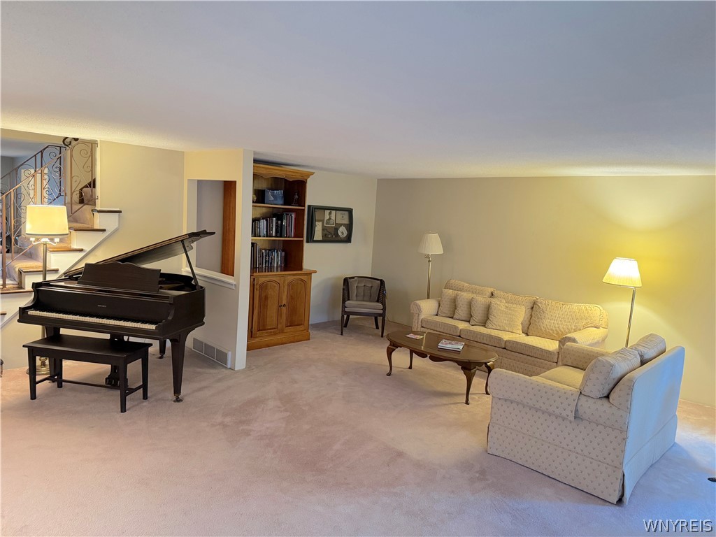 40 Harrogate Square Amherst, NY 14221 - Photo 3 of 24