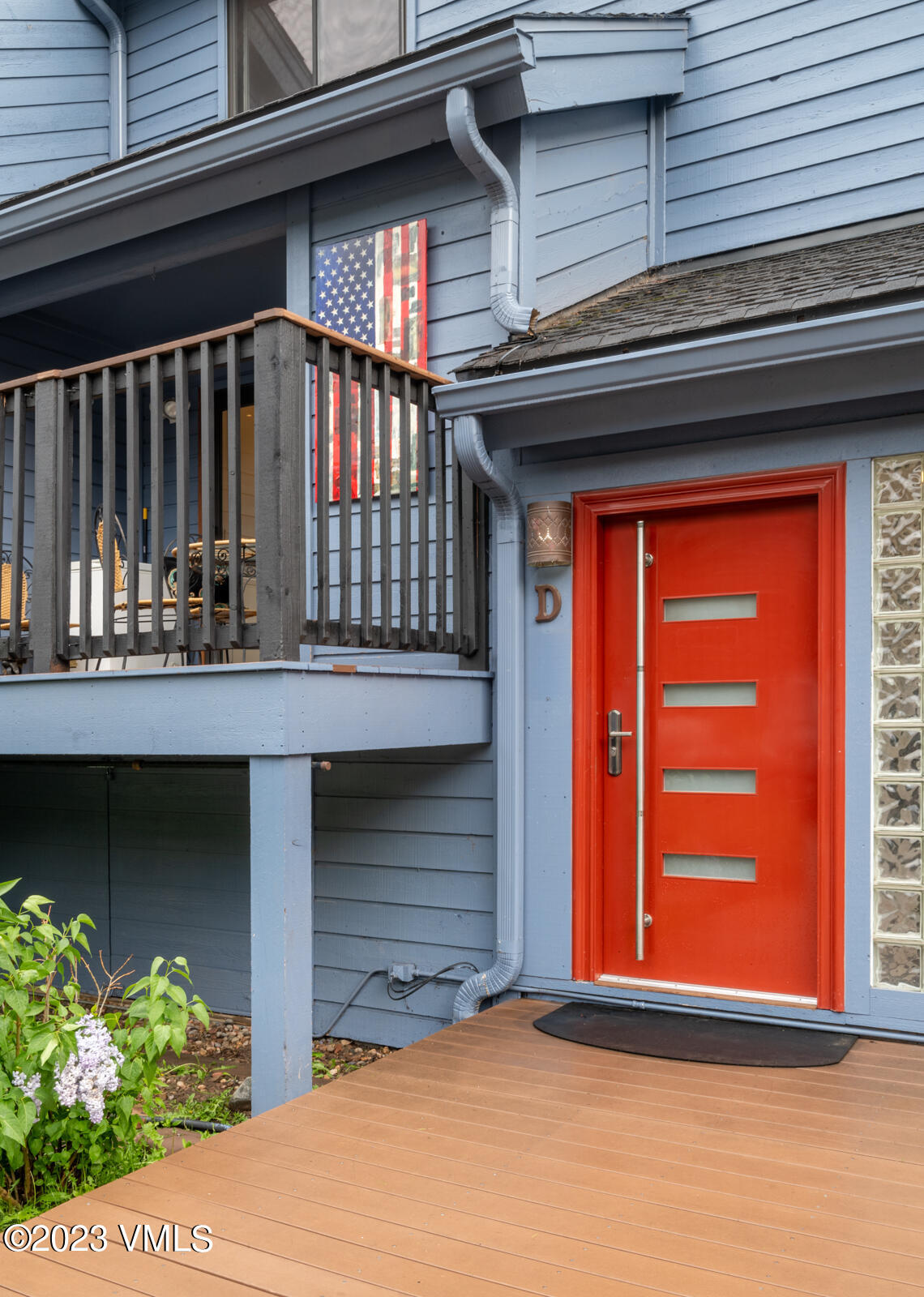 211 Nottingham Road, Unit D Avon, CO 81620 - Photo 34 of 35 a view of front door and potted plants