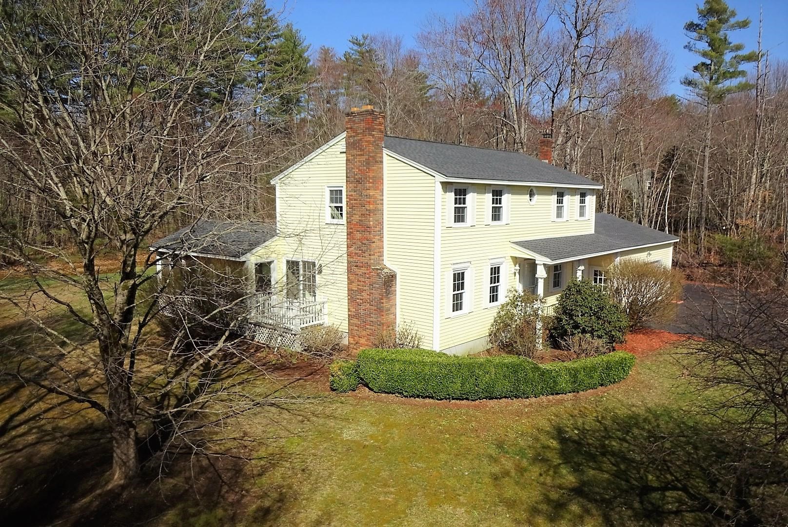 59 North Pembroke Road Epsom, NH 03234 - Photo 1 of 38 Gallery Image 1