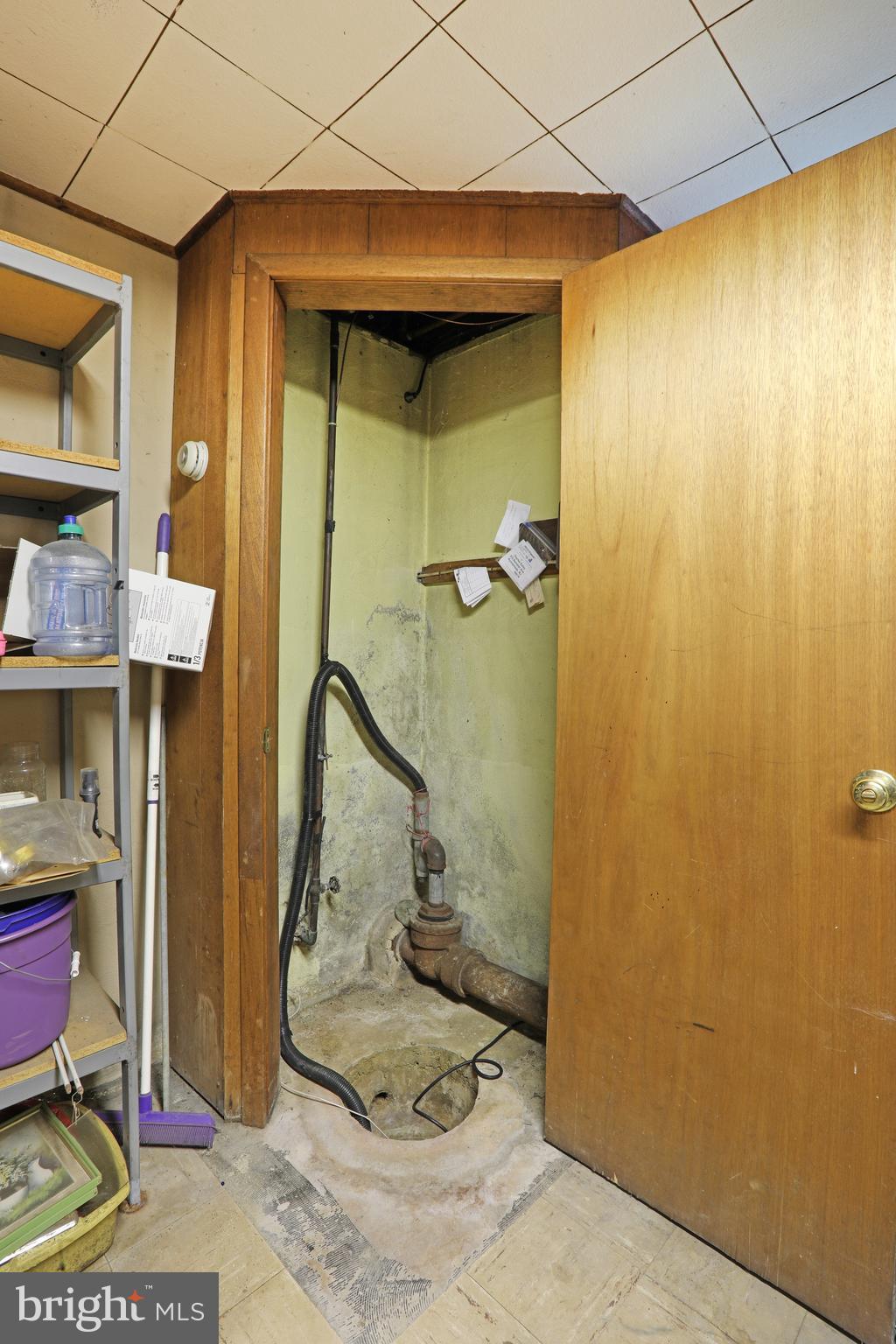 870 Rambler Avenue Runnemede, NJ 08078 - Photo 22 of 30 Sump Pump