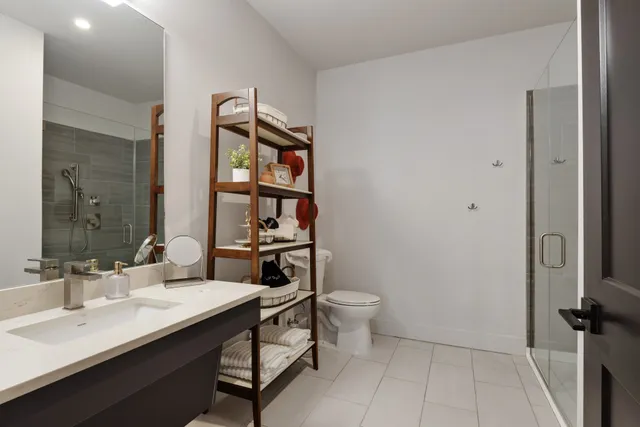 $3,500 | 303 31st Avenue North, Unit 206, Nashville, TN 37203