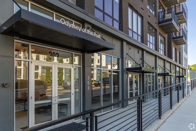 $3,500 | 303 31st Avenue North, Unit 206, Nashville, TN 37203