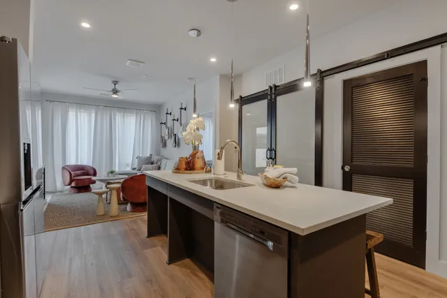 $3,500 | 303 31st Avenue North, Unit 206, Nashville, TN 37203