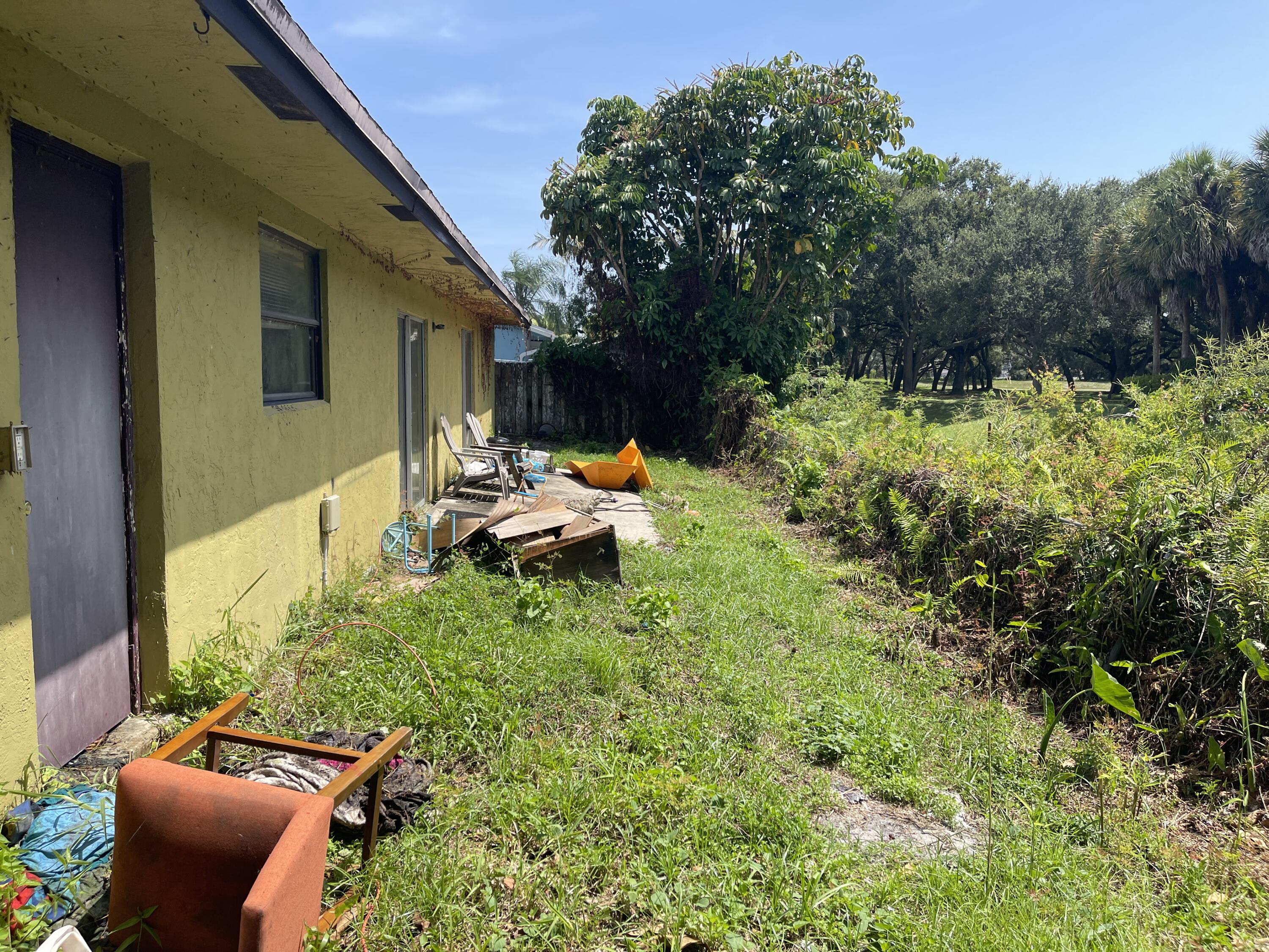 6663 Rigger Road Lake Worth, FL 33462 - Photo 11 of 16 IMG_9268