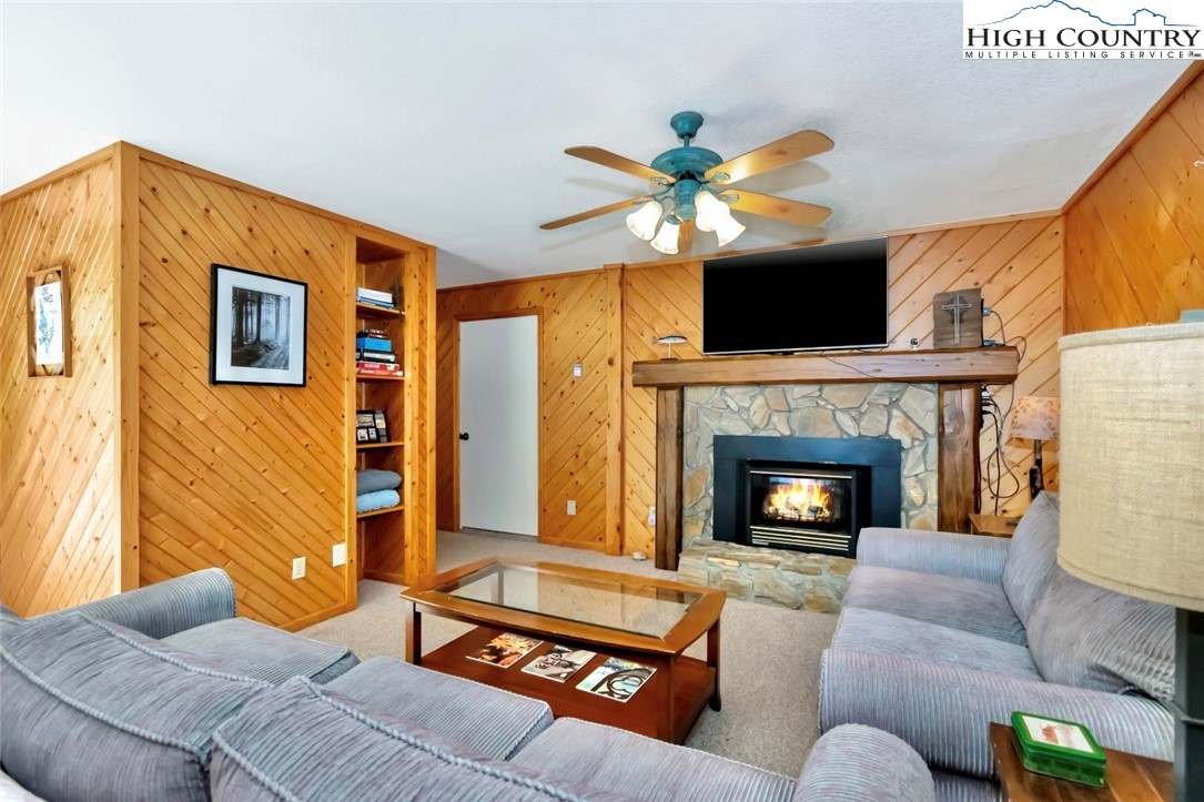 8996 Edgemont Road Collettsville, NC 28611 - Photo 6 of 29 Gallery Image 6