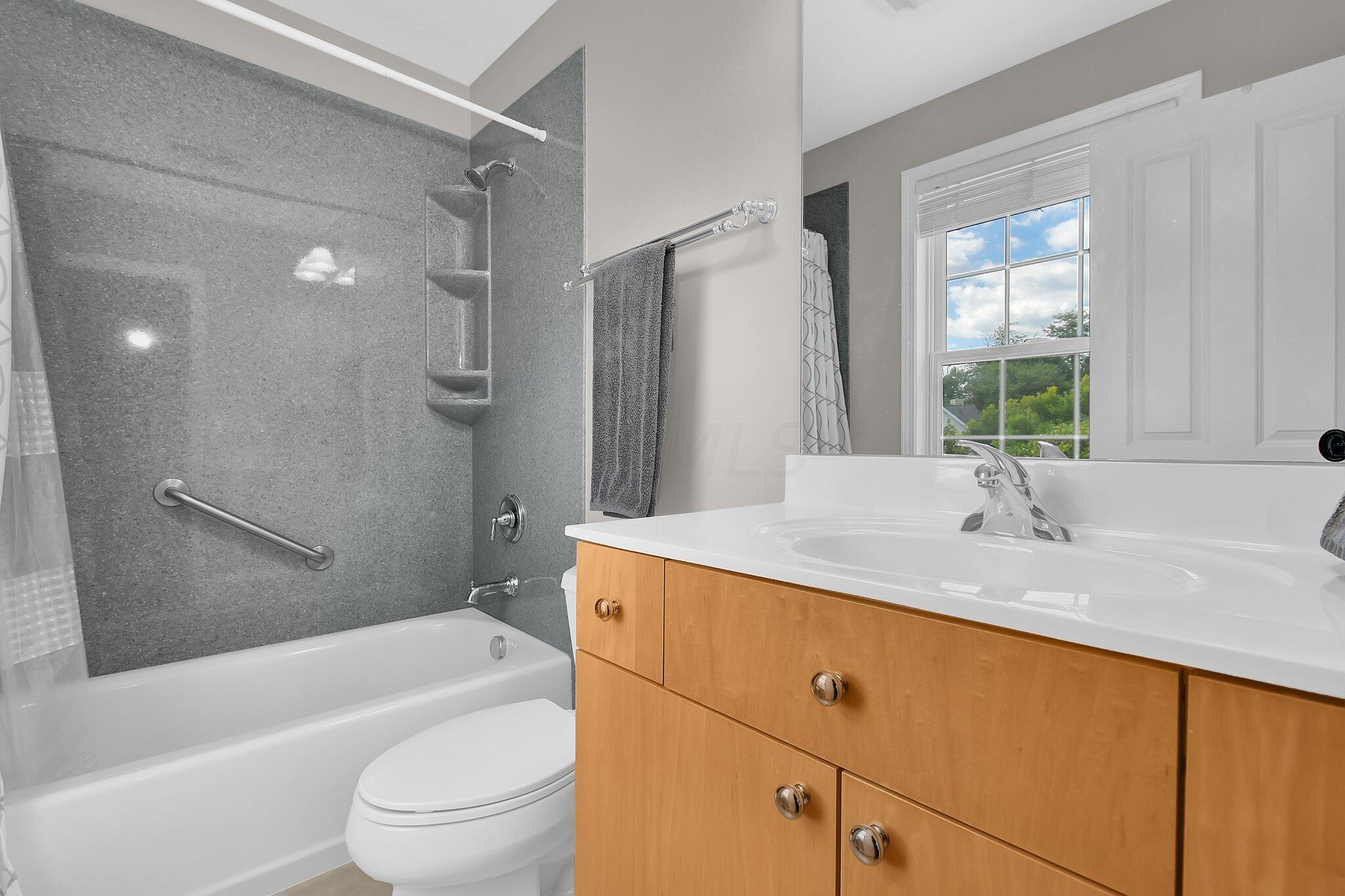 1197 Shagbark Road, Unit 20119 Columbus, OH 43230 - Photo 13 of 27 Full Bath
