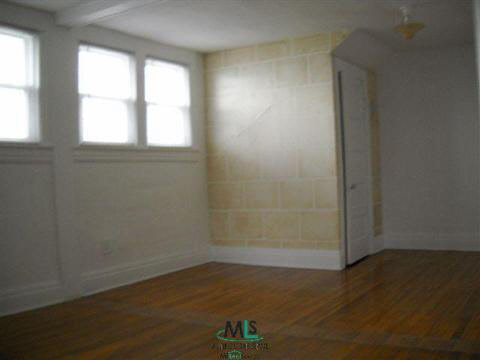 8105 South River Road Marine City, MI 48039 - Photo 6 of 12 914558-5.JPG