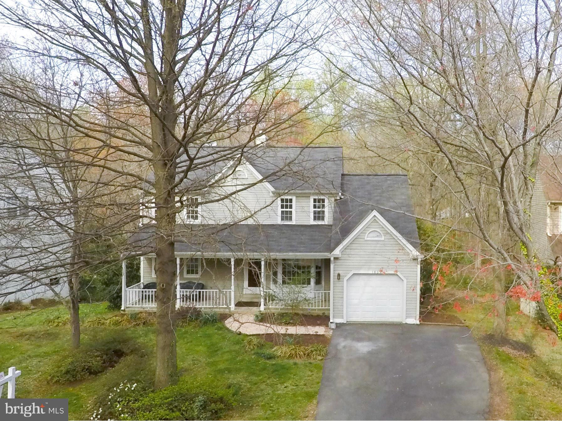1631 Bennington Hollow Lane Reston, VA 20194 - Photo 2 of 23 Exterior (Front)
