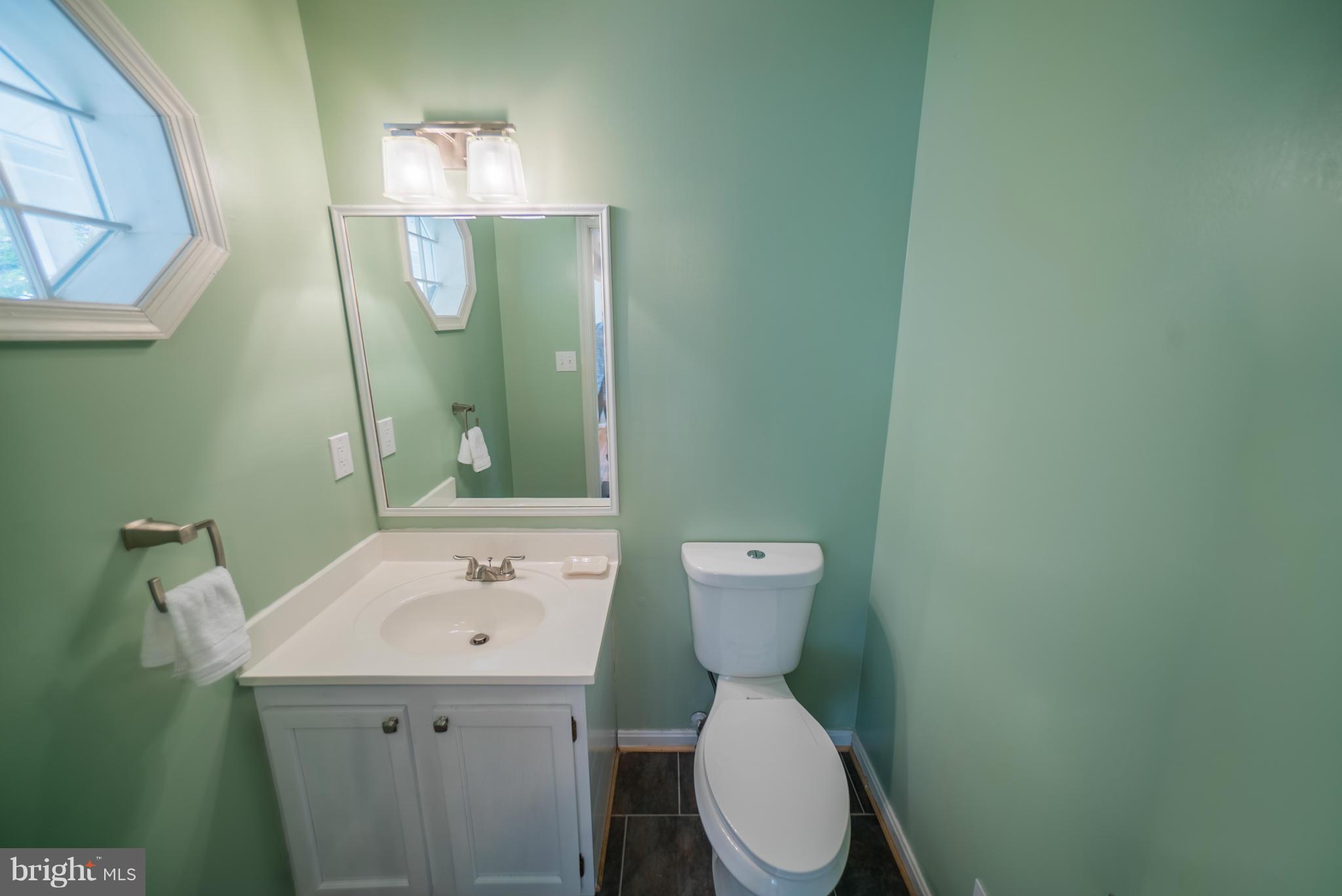 1631 Bennington Hollow Lane Reston, VA 20194 - Photo 9 of 23 Main Level Powder Room