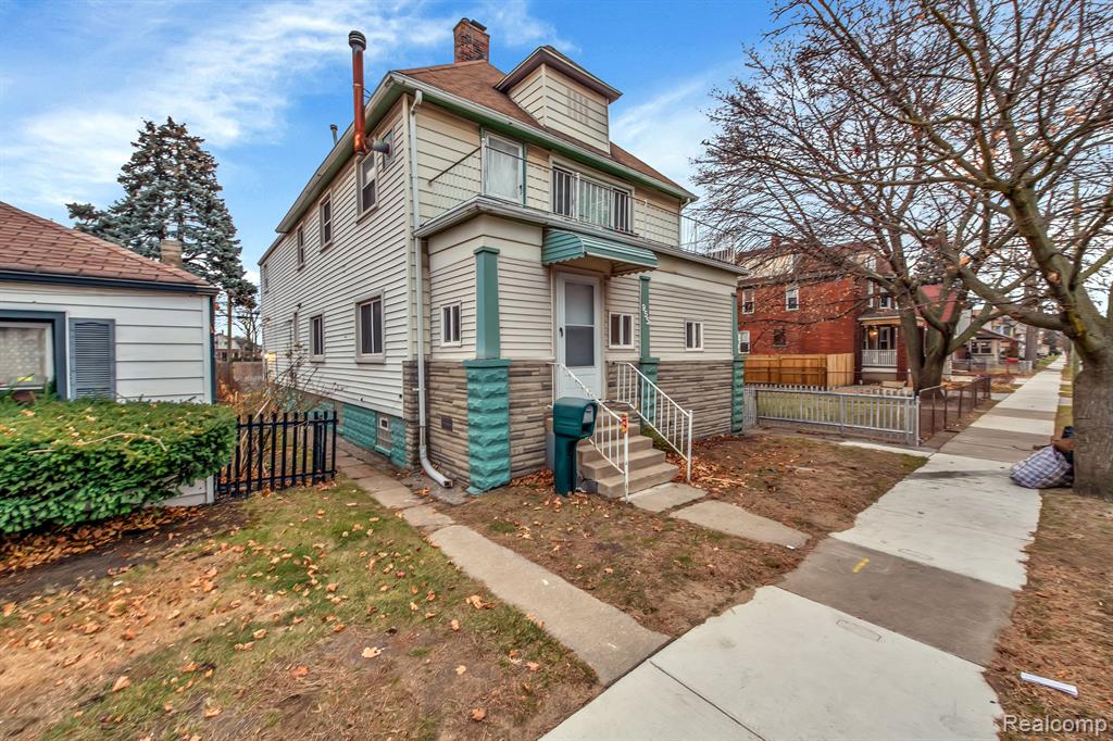 955 Coolidge Highway River Rouge, MI 48218 - Photo 4 of 17