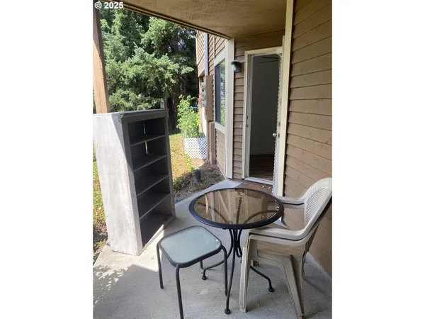 $194,900 | 9872 Southeast Talbert Street, Clackamas, OR 97015