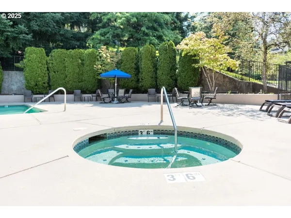 $194,900 | 9872 Southeast Talbert Street, Clackamas, OR 97015