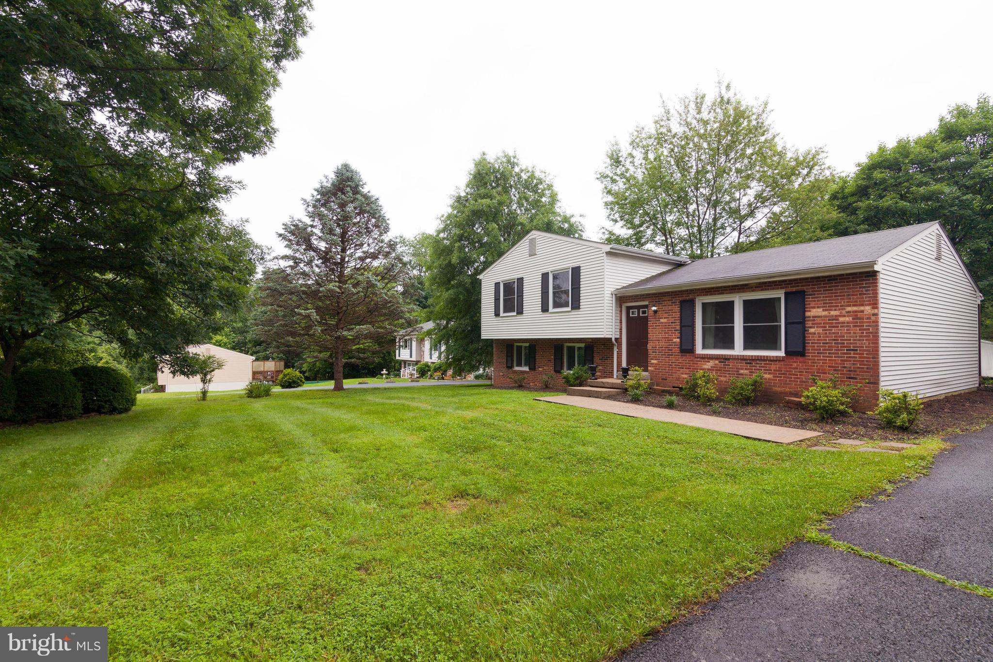 7006 Settlers Ridge Road Warrenton, VA 20187 - Photo 2 of 28 Exterior (Front)