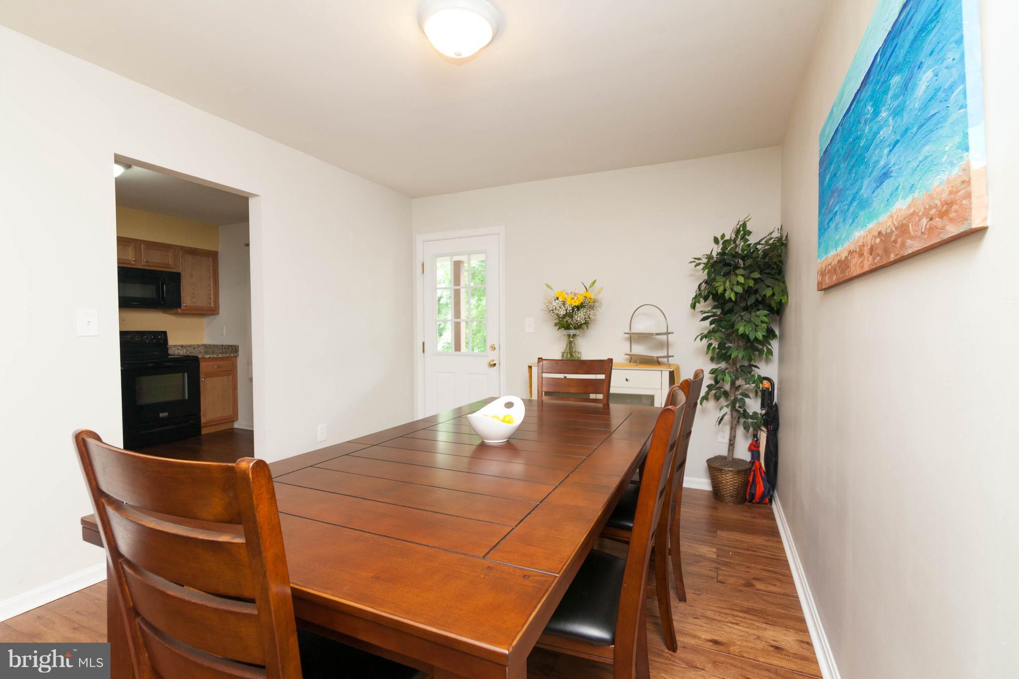 7006 Settlers Ridge Road Warrenton, VA 20187 - Photo 11 of 28 Dining Room
