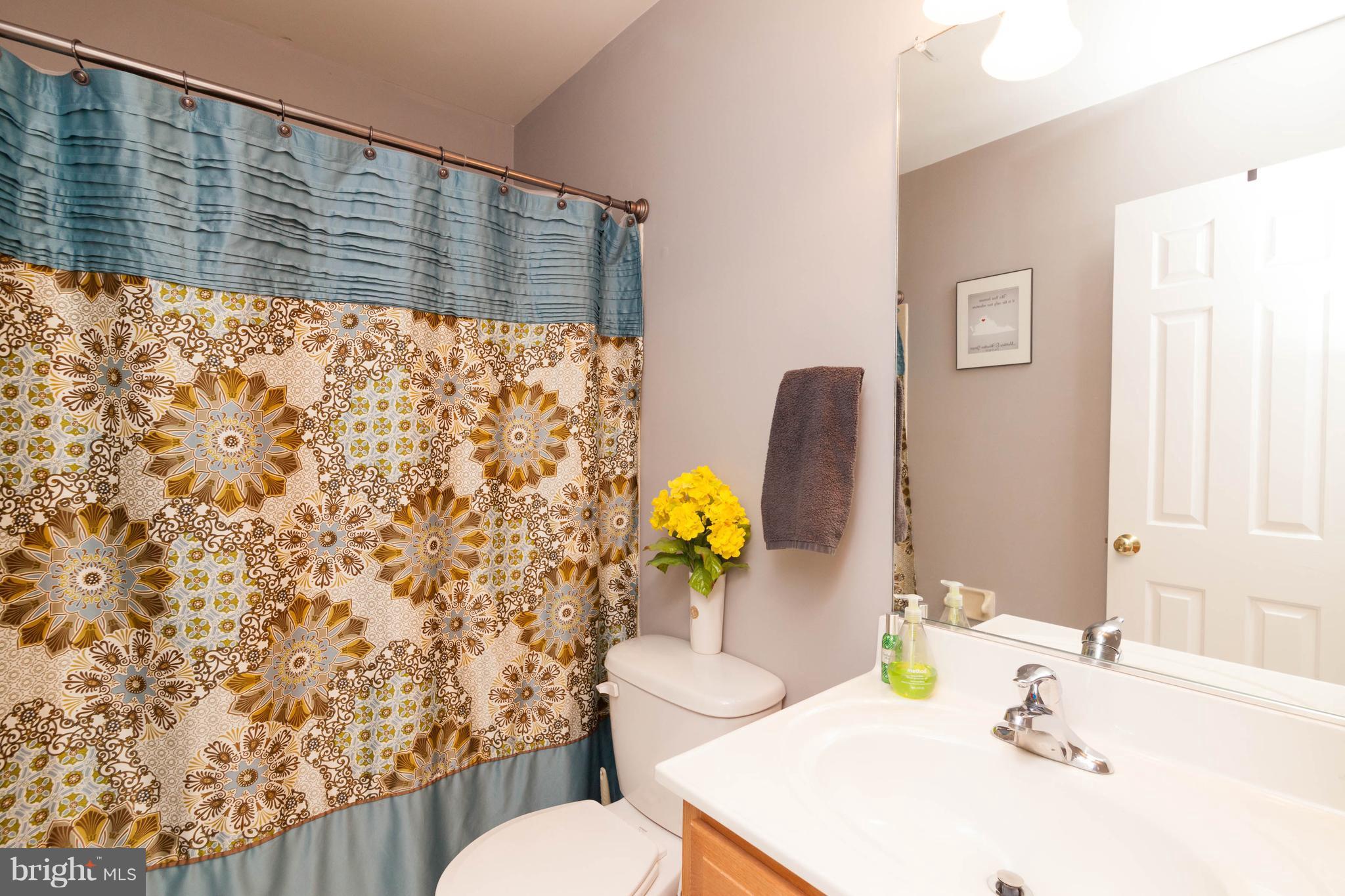 7006 Settlers Ridge Road Warrenton, VA 20187 - Photo 13 of 28 Bath