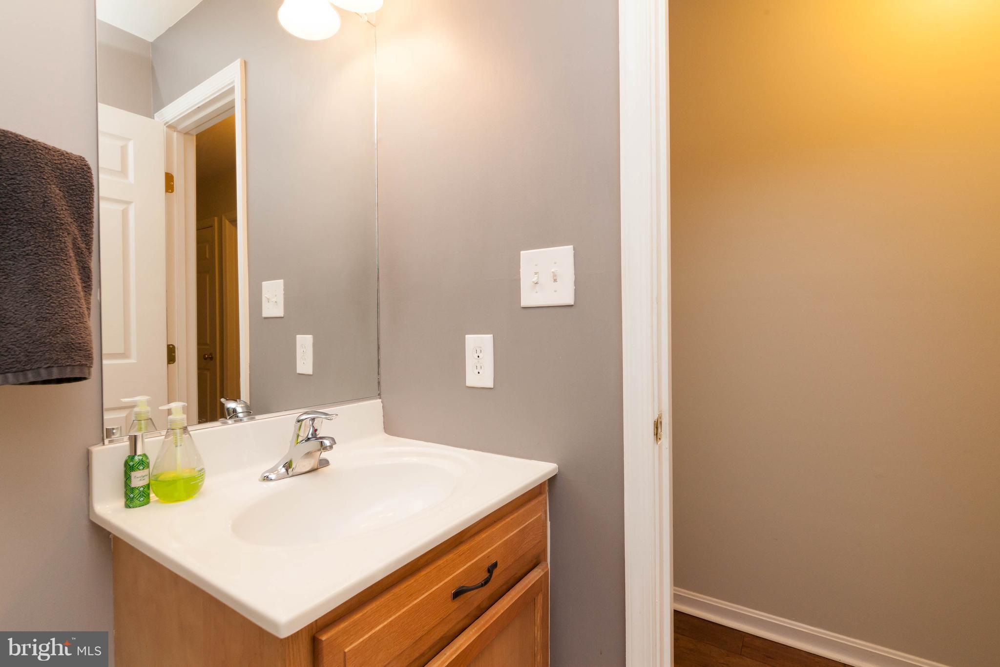 7006 Settlers Ridge Road Warrenton, VA 20187 - Photo 14 of 28 Bath