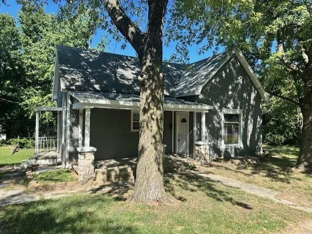 $130,000 | 500 South Jackson Street, El Dorado Springs, MO 64744