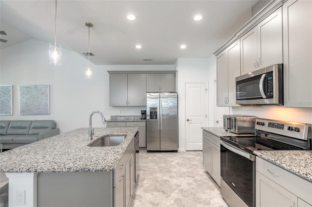 331 Cool Waters Way Daytona Beach, FL 32124 - Photo 8 of 31