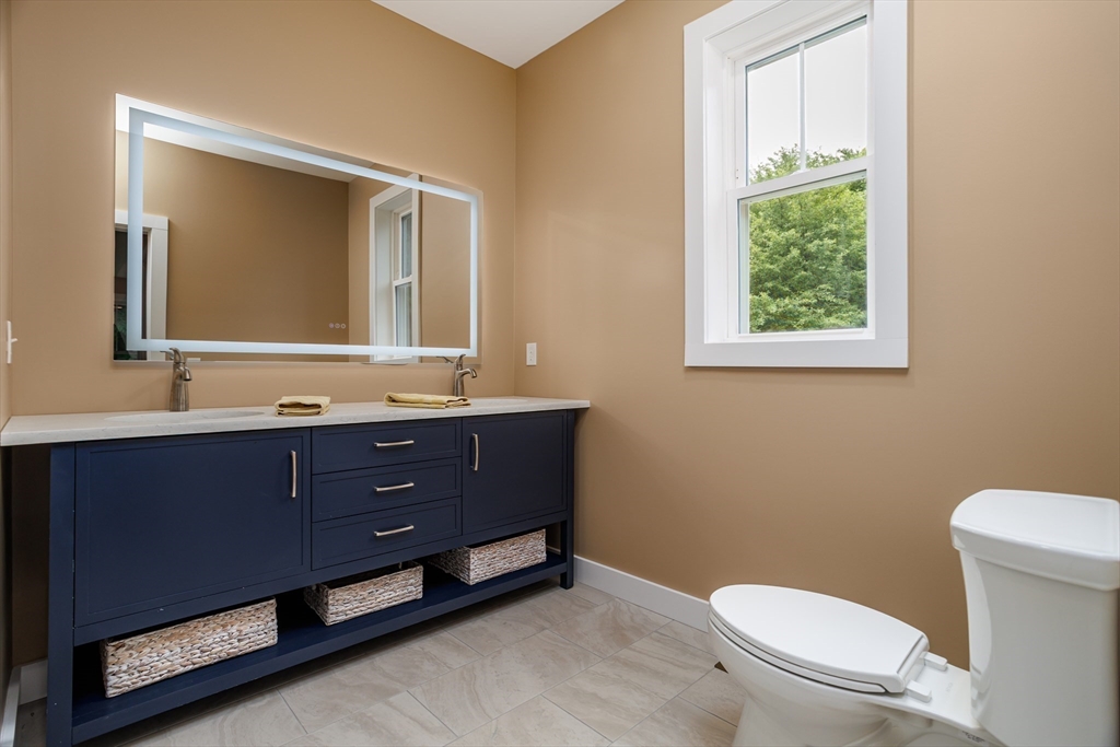 2 Elm Street Westminster, MA 01473 - Photo 21 of 42